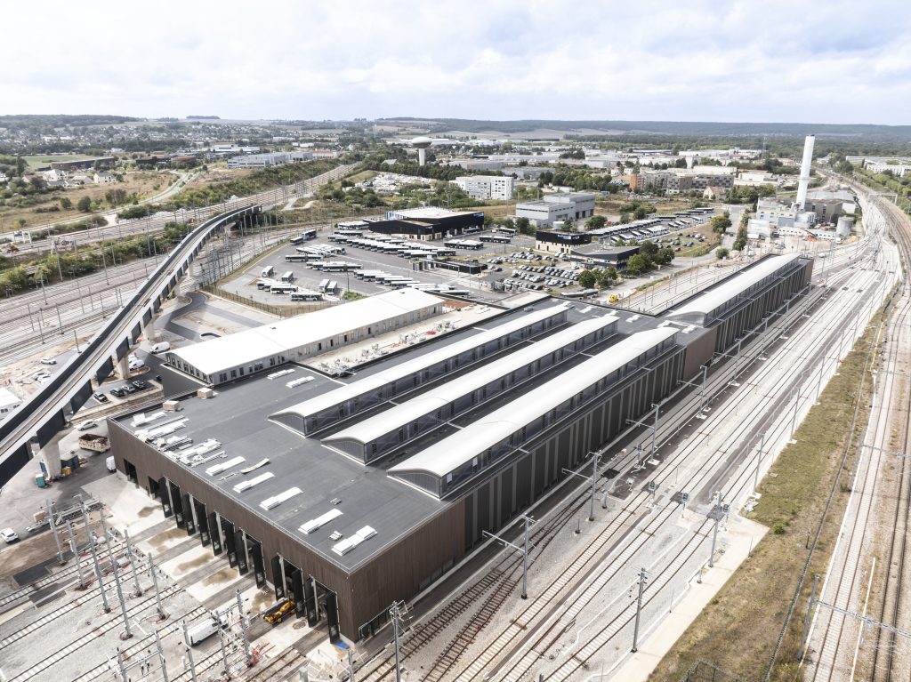 Vue drône du technicentre de Mantes